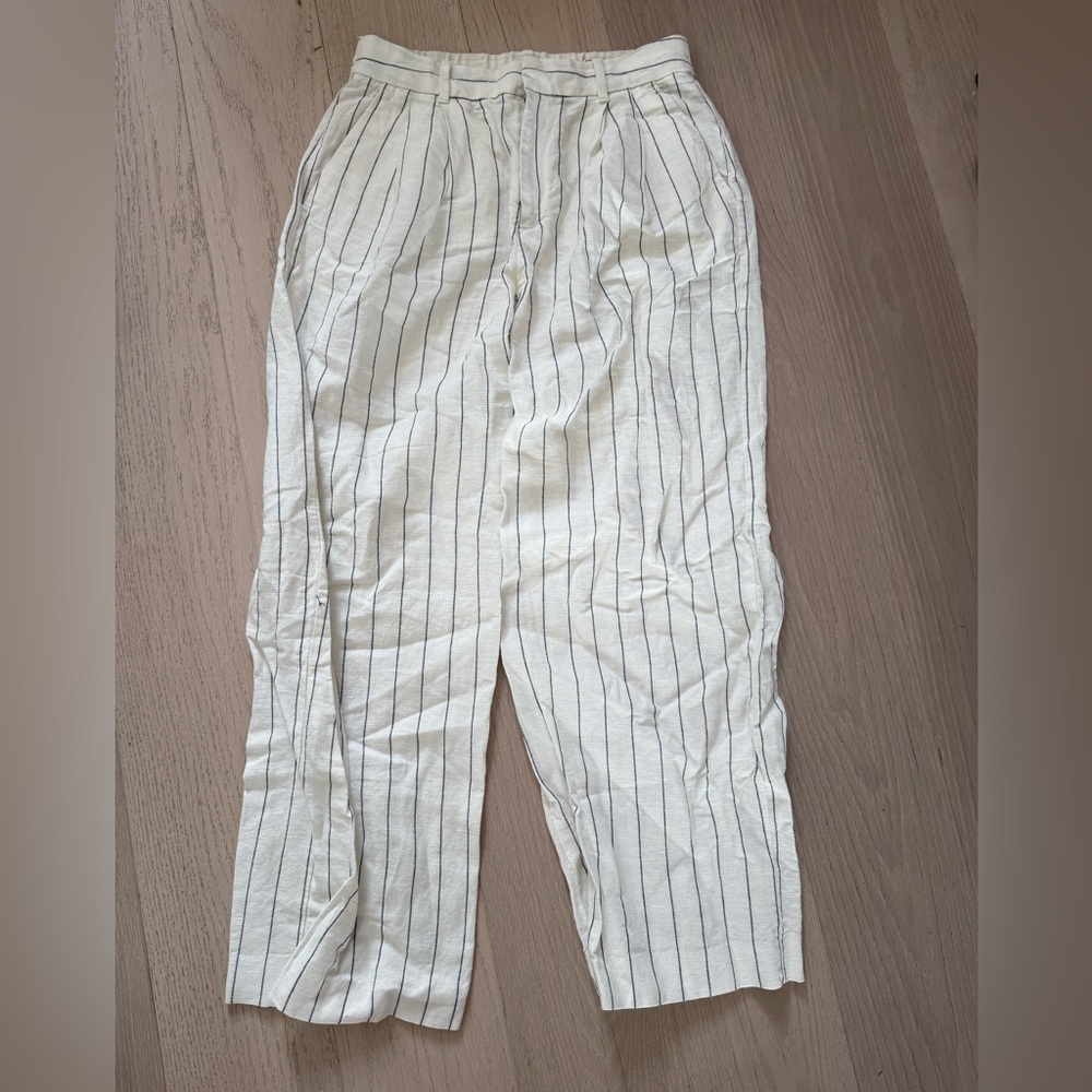 GAP White and Blue Striped Linen Pants